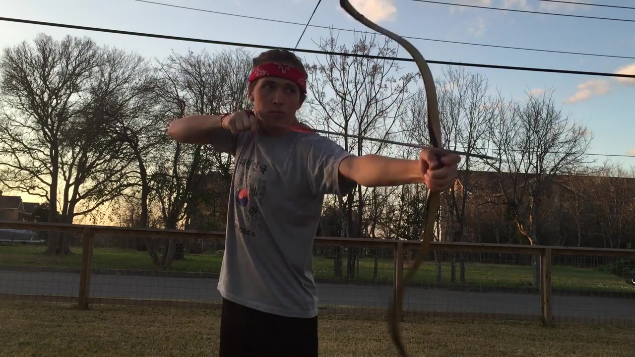 衣柜板材十大品牌定制衣柜:贵得有理由-三亿体育(图1) 三亿体育手机版