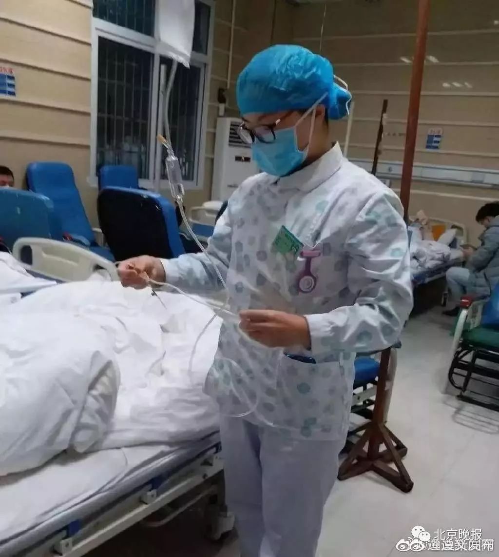 三亿体育：北美木材经销商家遭遇“两头压”